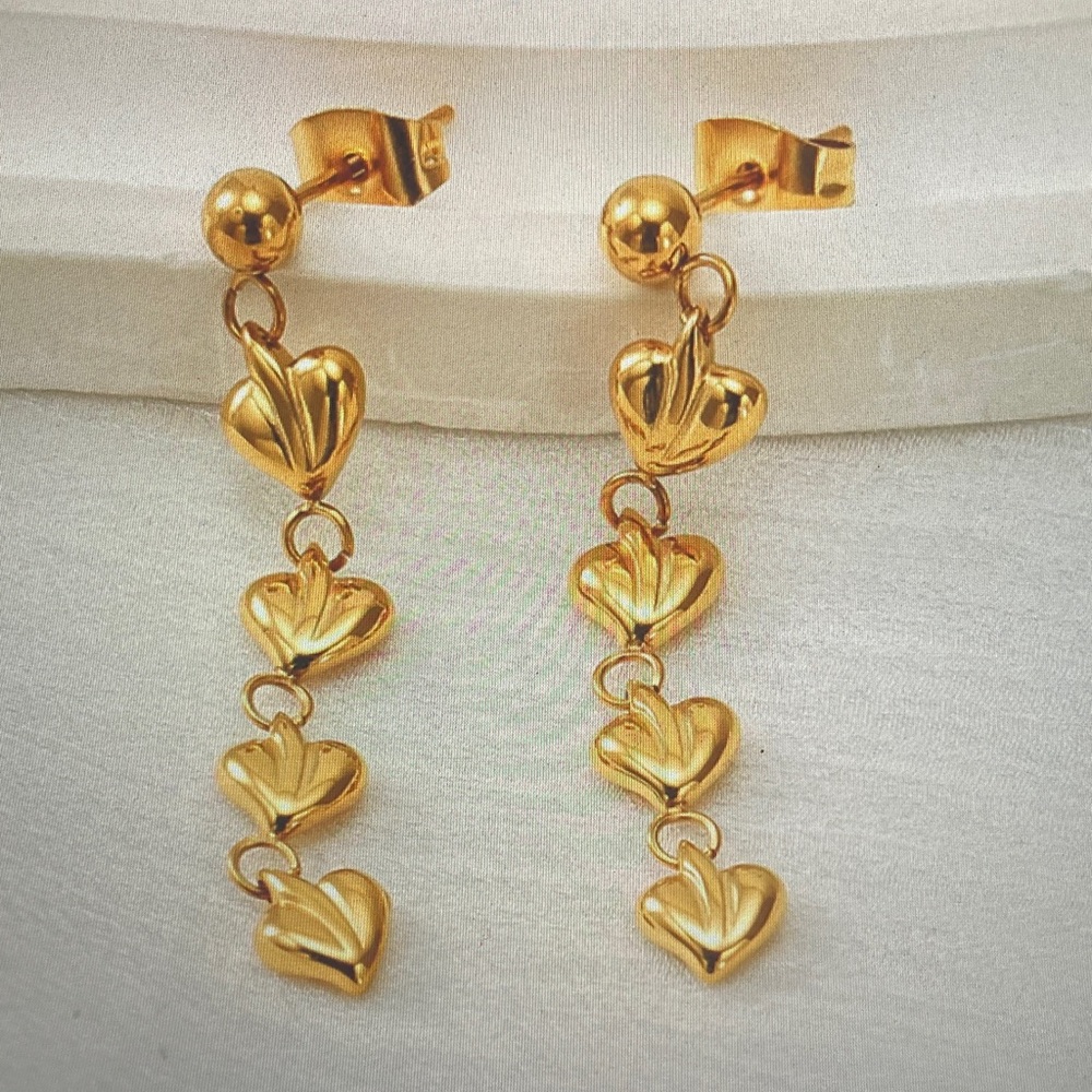Elegant Gold Heart Drop Earrings